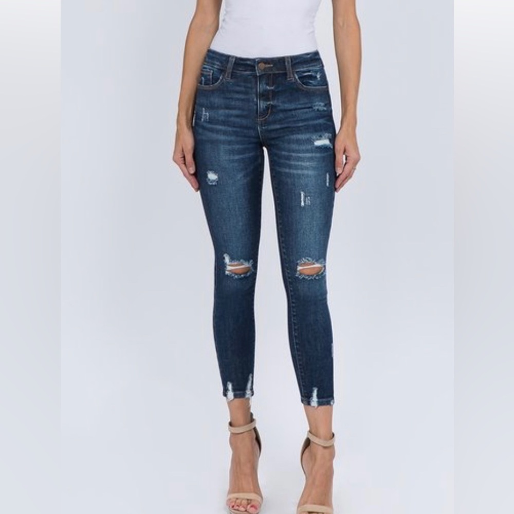 “American Bazi” skinny Jean. A bit destroyed.